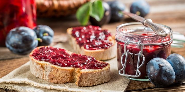 6 Foods That You Should Keep out of the Fridge Jam