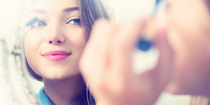 10 Easy Makeup Techniques for a Flawless Look This trick is cool if you want to take off waterproof mascara in a matter of seconds