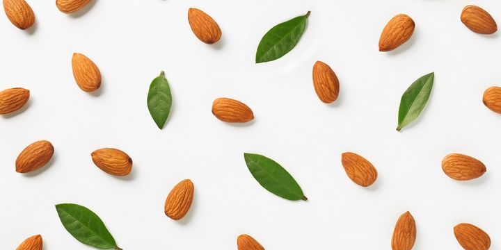 7 Products That Every Dieter Needs Almonds