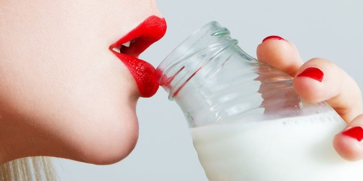 7 Foods You Should Avoid Buying in the Future Fat-free milk