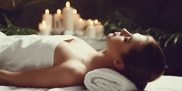 6 Reasons to Start Using Honey on a Daily Basis Exfoliating