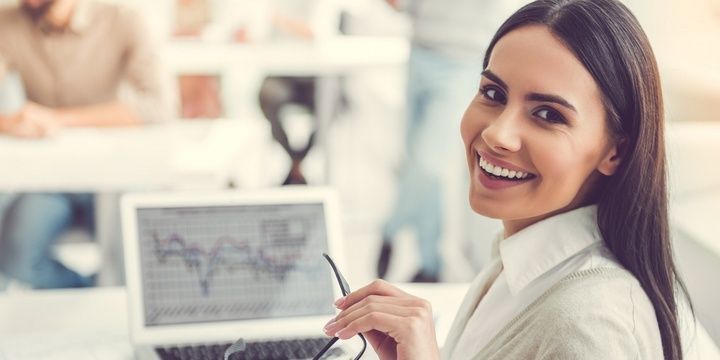 6 Ways to Make People Pay Attention to What You Say Eye Contact
