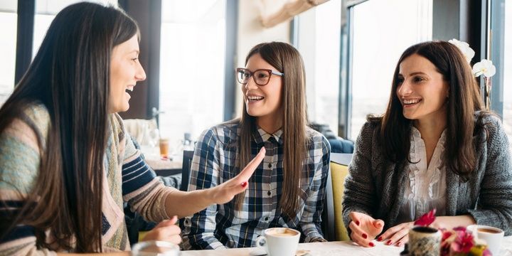 10 Advantages of Being Single in Your 30s Your Friend Group Is Part of Your Life