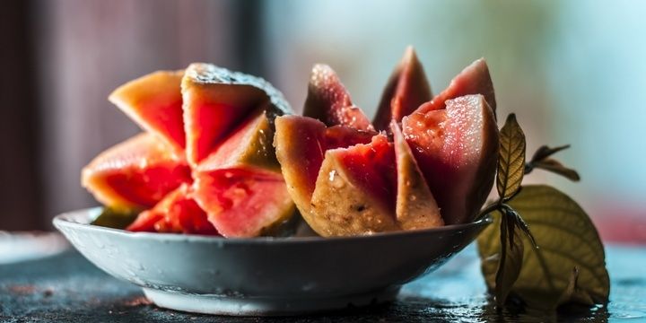 7 Most Common Products You Should Eat Raw Guava