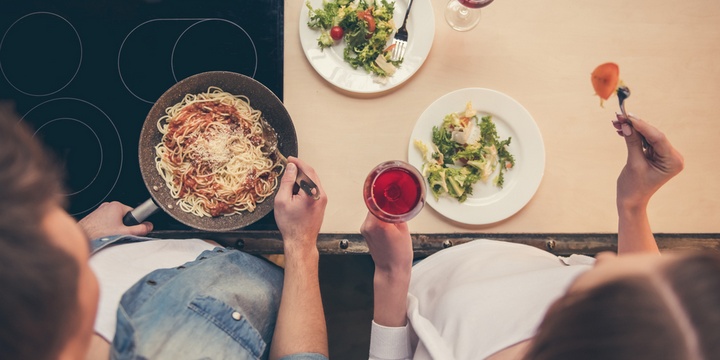 9 Things You Must Do Even If You Love Your Partner Keep in touch with your family and closest friends