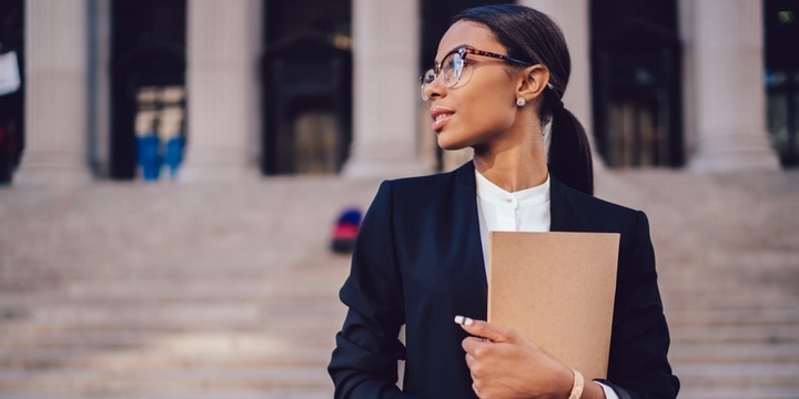 6 Things Never Done by Intelligent People Intelligent people never betray their beliefs and ideas