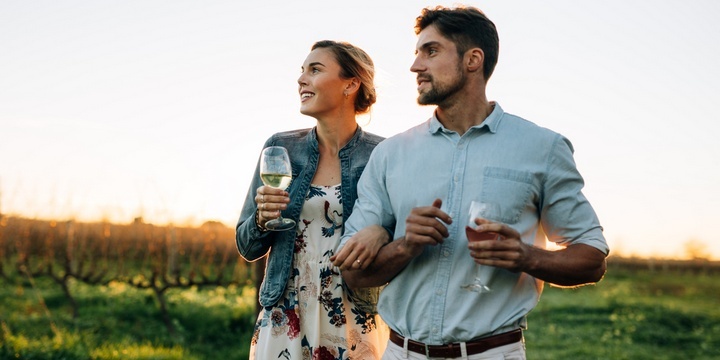 10 Proofs You Need a Girlfriend Who Likes to Be Alone She is never clingy or needy