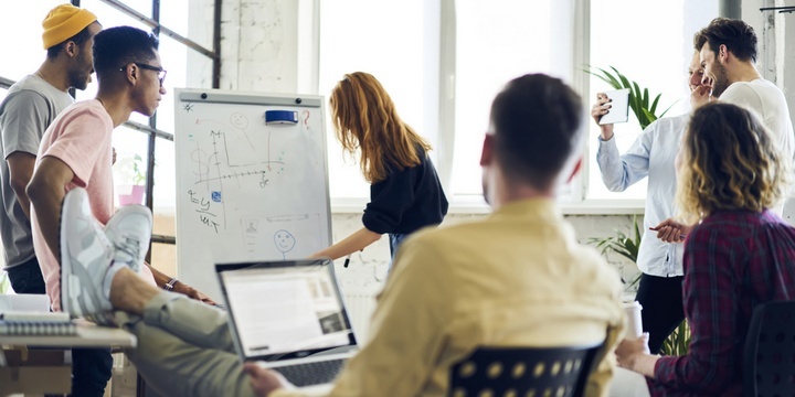 5 Things You Should Not Do If You Are a Smart Person Smart people are willing to learn from their previous mistakes.5 Things You Should Not Do If You Are a Smart Person Smart people are willing to learn from their previous mistakes